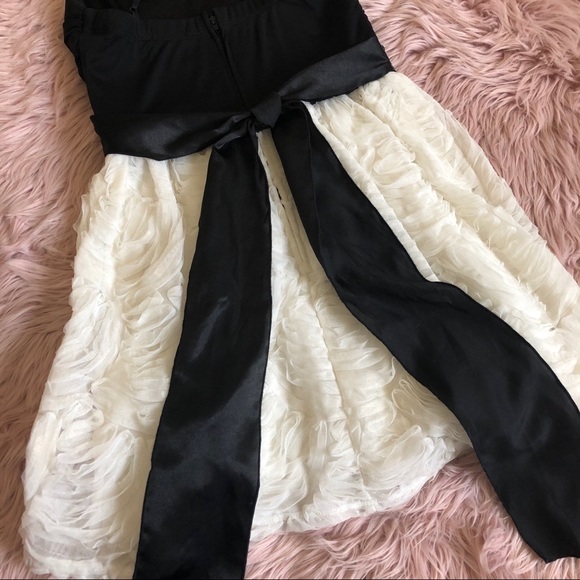 🎉 HP 🎉 NWOT Black and White Colorblock Dress - Picture 6 of 6